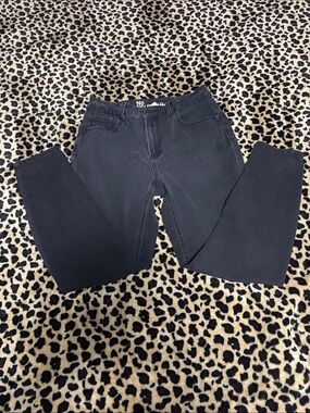 Women’s Size 8 Black Skinny Jeans